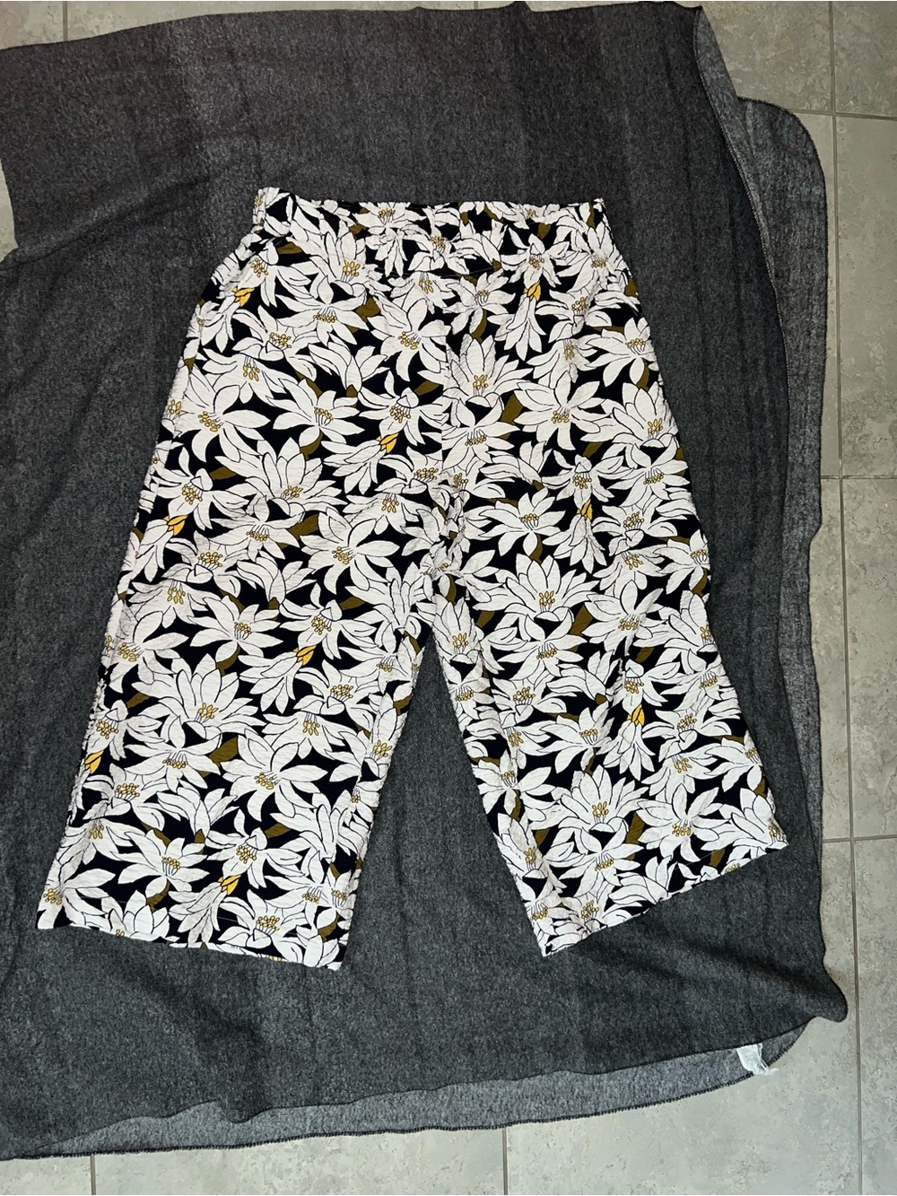 Adrianna‎ Papell Floral Crinkled Summer Vacation Casual Wide Leg Pants 1X